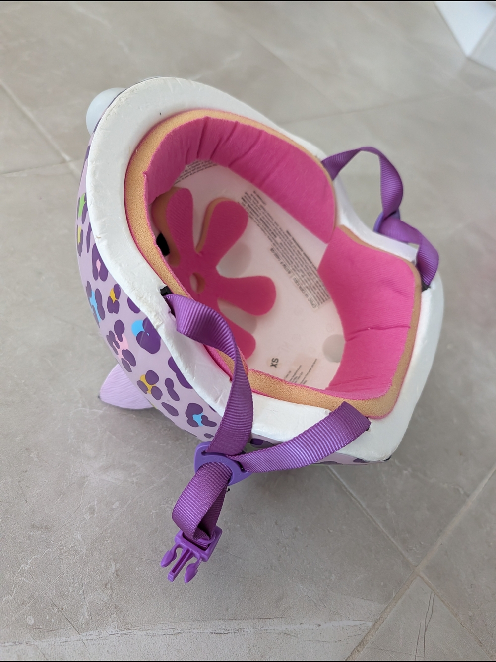 2/$35 Raskullz Color Cat Helmet – XS 3+ - Picture 4 of 4